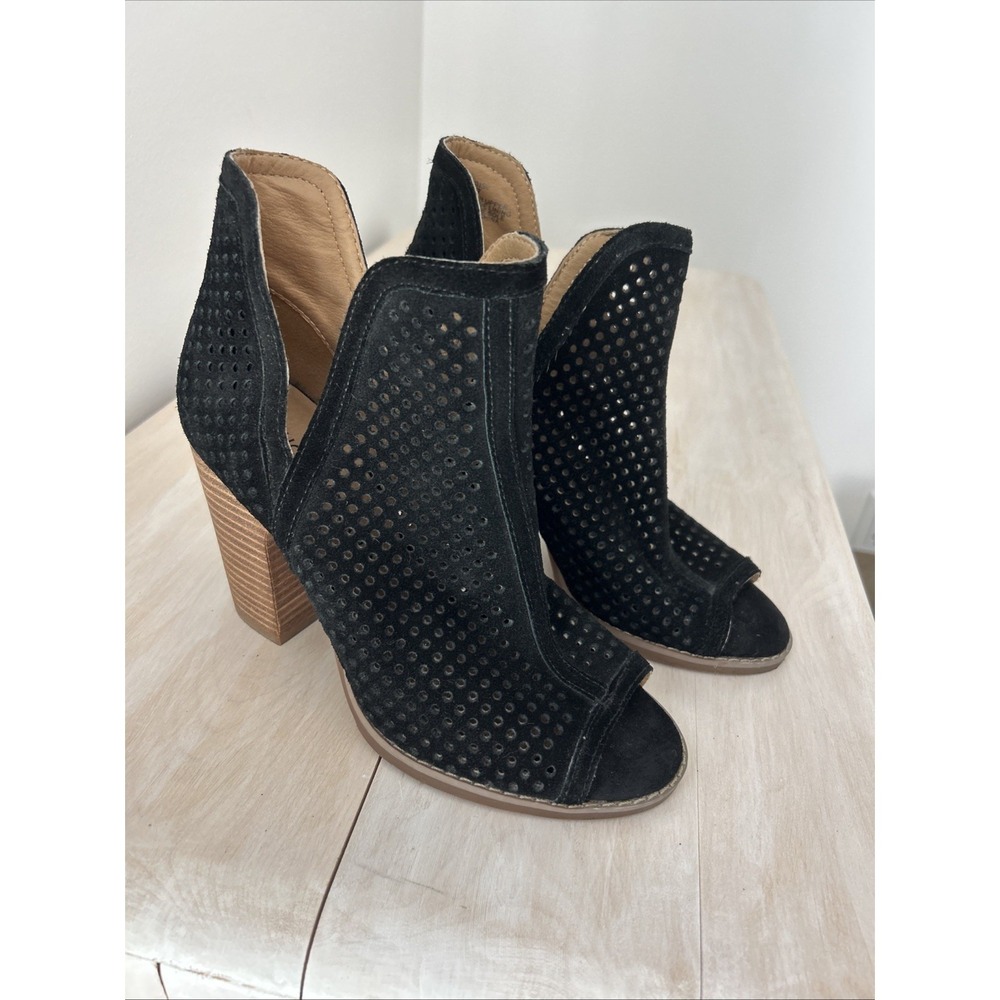 Lucky Brand Larise Bootie Women 7M Black Suede Perforated Slip On Block Heel